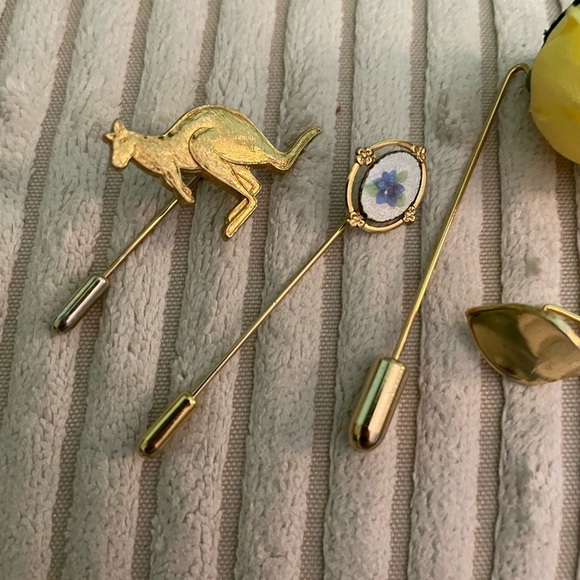 Bundle of Four Elegant Vintage Stick Pins - Picture 8 of 10